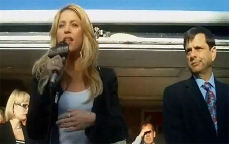 Famosos como Shakira, Ricky Martin, contra SB1070 en Arizona 