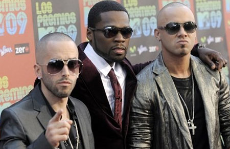 Wisin y Yandel con Panda ganadores de premios MTV align=