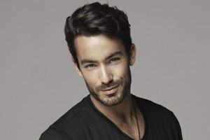 Index of /media/fotos/cantantes/biografia