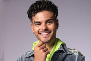 Biografía de Abraham Mateo