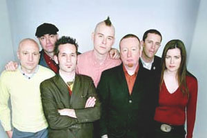 Biografía de Flogging Molly