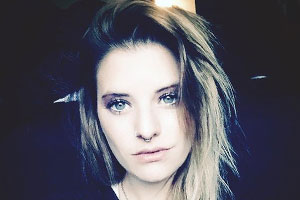 Biografía de Juliet Simms