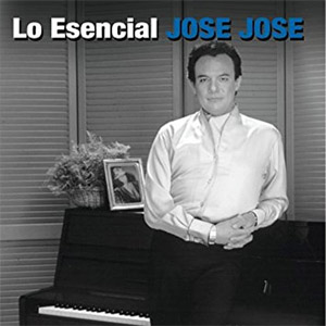 Álbum Lo Esencial de José José