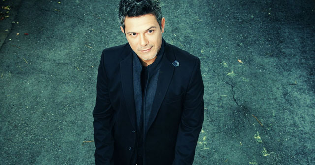 Alejandro Sanz canta en festival