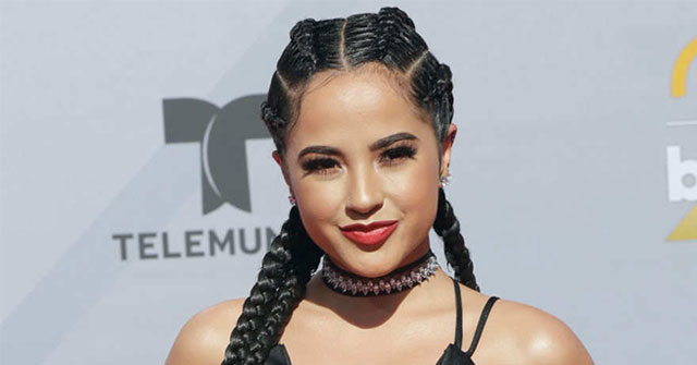 Becky G sorprende con su booty