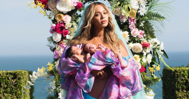 Beyoncé muestra por primera vez a hijos