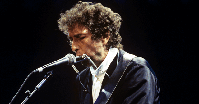 Bob Dylan no asistirá a ceremonia de premios Nobel