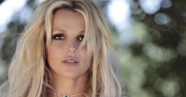 Britney Spears se movió al ritmo de “Chantaje” de Shakira y Maluma
