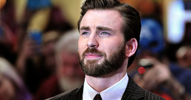 ¡Chris Evans se mete a cantante! Mira como lo hace [VIDEO]