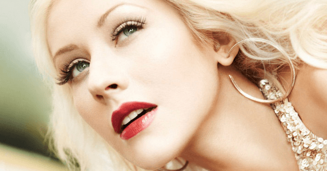 Christina Aguilera se toma una sensual foto