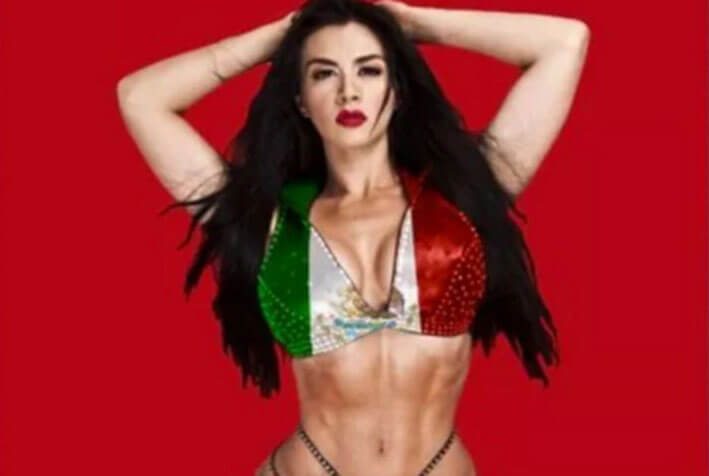 Diosa Canales Posa Con Bandera Mexicana Foto 