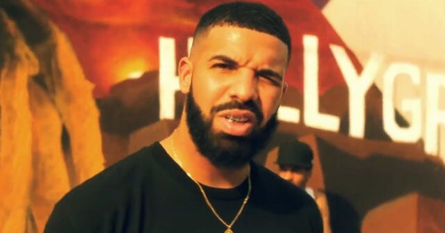 La mujer acusa a Drake de 