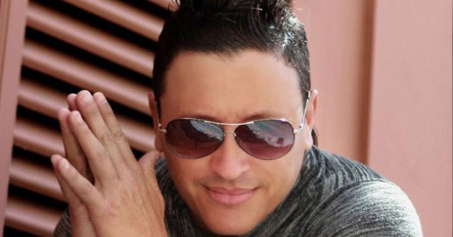 Elvis Crespo censurado por emisora de radio