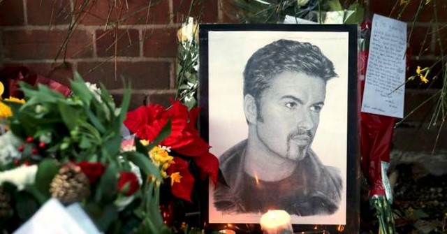 Cantantes y famosos se pronuncian tras la muerte de George Michael (+FOTOS)