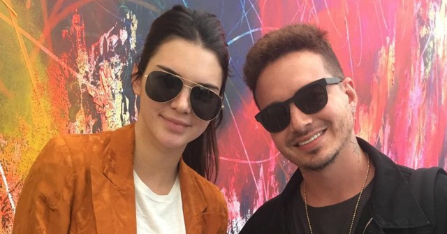 J Balvin presentó a Kendall Jenner como su novia en Instagram  [FOTO]