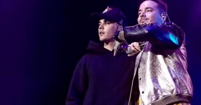 ¡J Balvin y Justin Bieber comparten escenario juntos! [VIDEO]