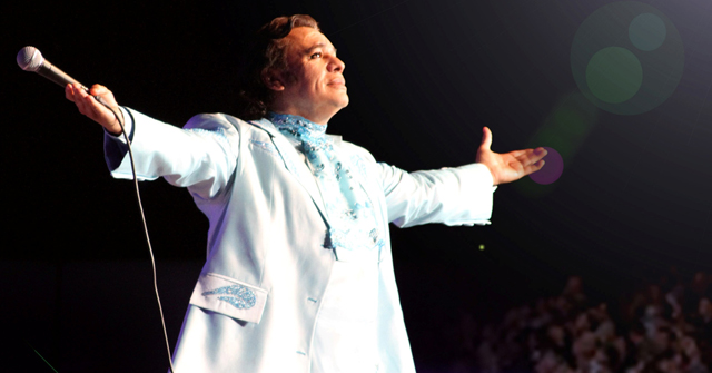Juan Gabriel mejor persona en Latin Grammys