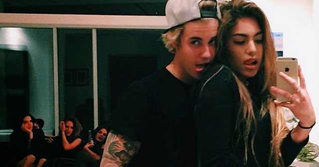 Justin Bieber alquila un cine entero para ver una película