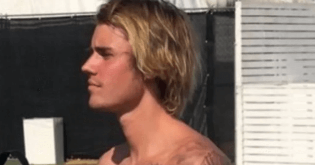 ¡A PUÑO LIMPIO! Justin Bieber salió en defensa de una mujer en Coachella
