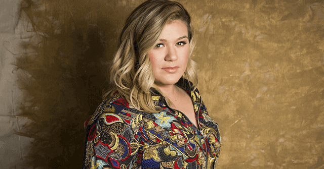 Kelly Clarkson: 