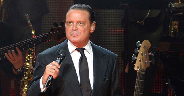 Luis Miguel aparece irreconocible 