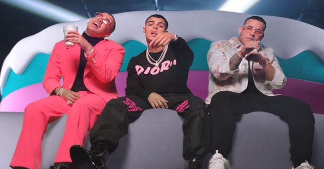 Lunay en compañía de Daddy Yankee y Bad Bunny en el vídeo <em>“Soltera”</em>