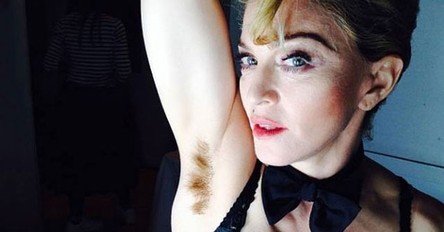 Madonna muestra su axila sin depilar