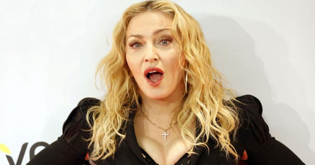 Madonna ofrece sexo oral a cambio de votos para Hillary Clinton