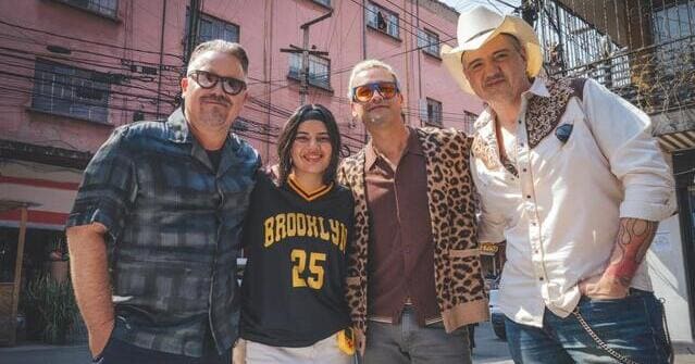 Mari “La Carajita” se une a Los Amigos Invisibles y a Jonaz para presentar el remix de <em>“Wiki Wiki”</em>