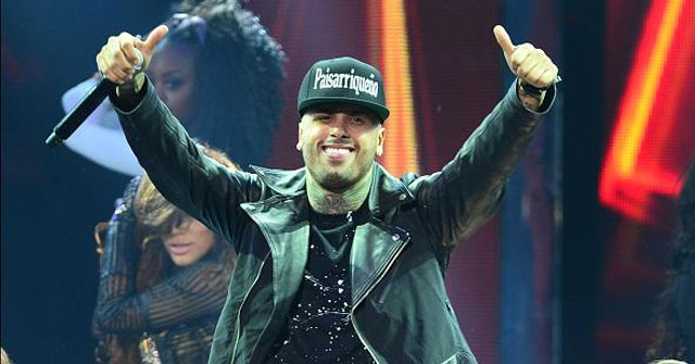 Nicky Jam hace un gracioso bailecito 