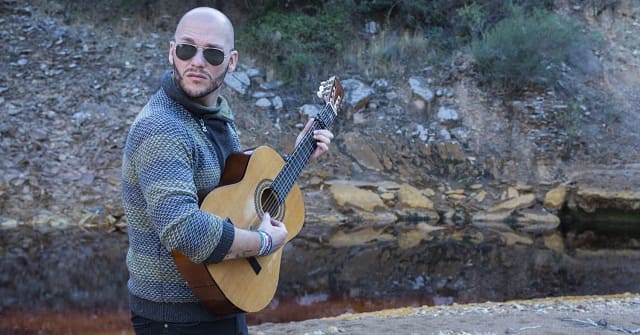 Adrián Cobos cantante de flamenco que sorprende en otros géneros