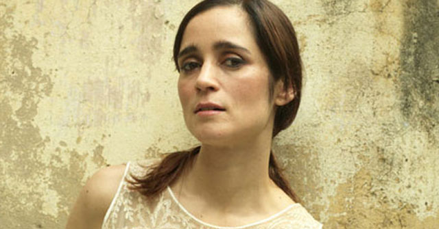 Julieta Venegas no abandona su patria