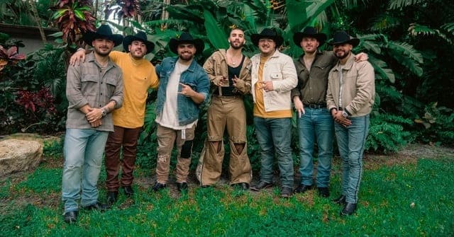 Manuel Turizo y Grupo Frontera cantan <em>“De lunes a lunes”</em>