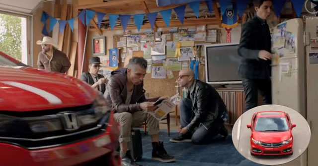 Kinky en publicidad de Honda Civic Coupé 2014
