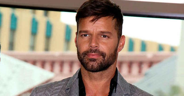 Ricky Martin enciende Instagram con fotografía de su trasero