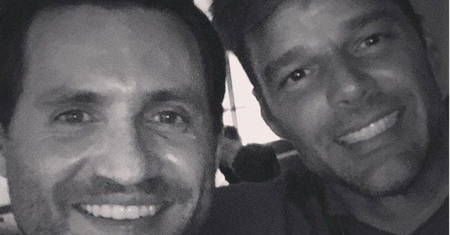 Ricky Martin y Edgar Ramírez serán pareja en serie inspirada en famoso diseñador  