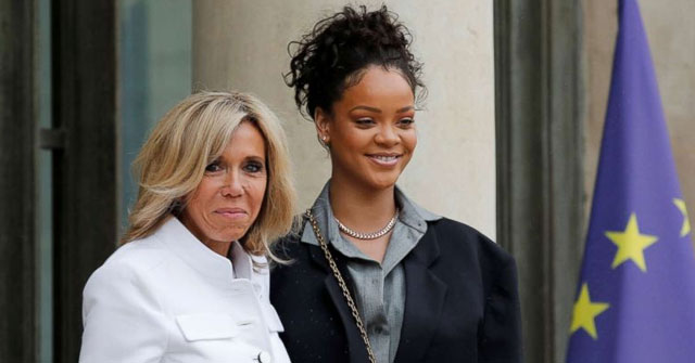 Emmanuel Macron recibe a Rihanna en el Palacio del Elíseo
