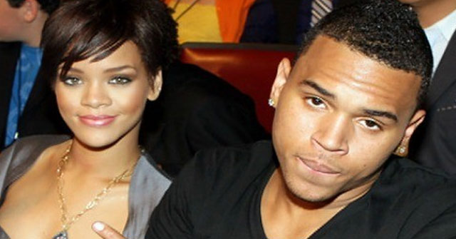Rihanna olvida las agresiones de Chris Brown