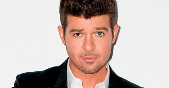 Robin Thicke mostró a su hija recien nacida 