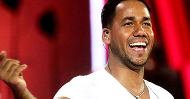 Romeo Santos vacaciona con su novia en Los Cabos