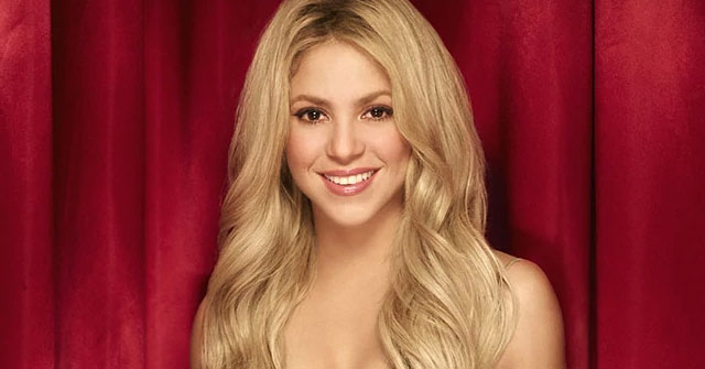 Shakira devela su estrella en Hollywood