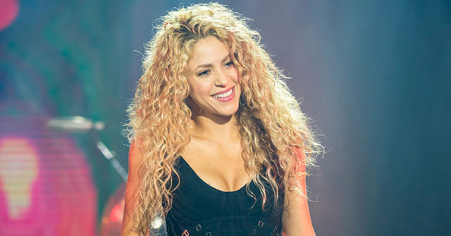 Shakira es demandada en España