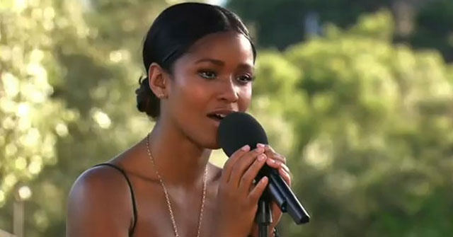 Murió Simone Battle