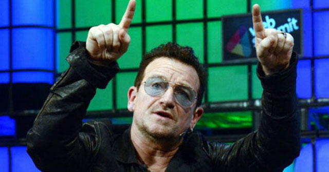 Bono, de U2, vive momentos de angustia antes de aterrizar