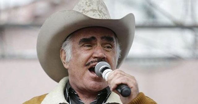 Vicente Fernández tiene un pequeño tumor en el hígado y temen que sea cáncer