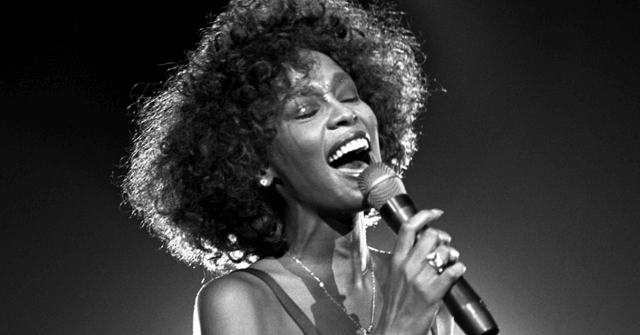 Realizarán gira mundial con holograma de Whitney Houston