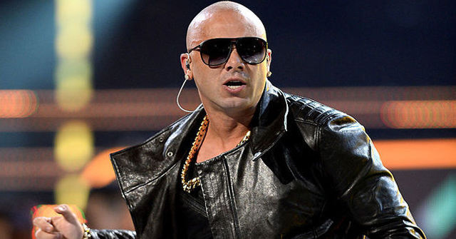 ¡Terrible! Wisin sufre aparatosa caída en Texas (+VÍDEO)